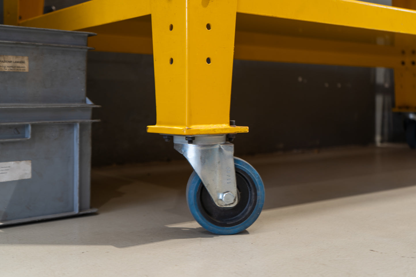 Carrellone con Ruote